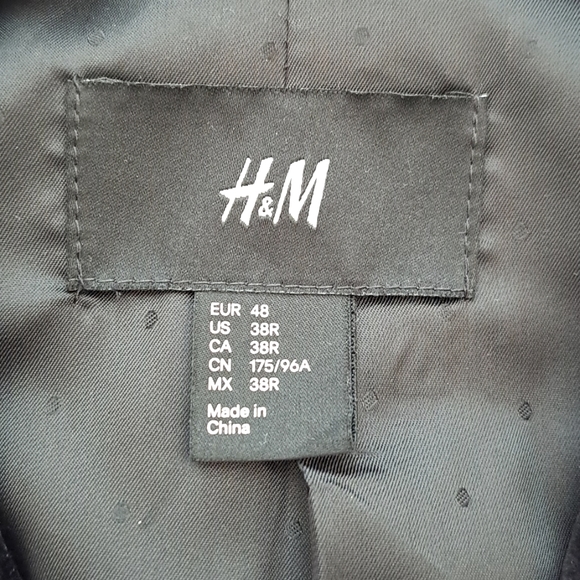 Men's Velvet Blazer - Picture 2 of 3